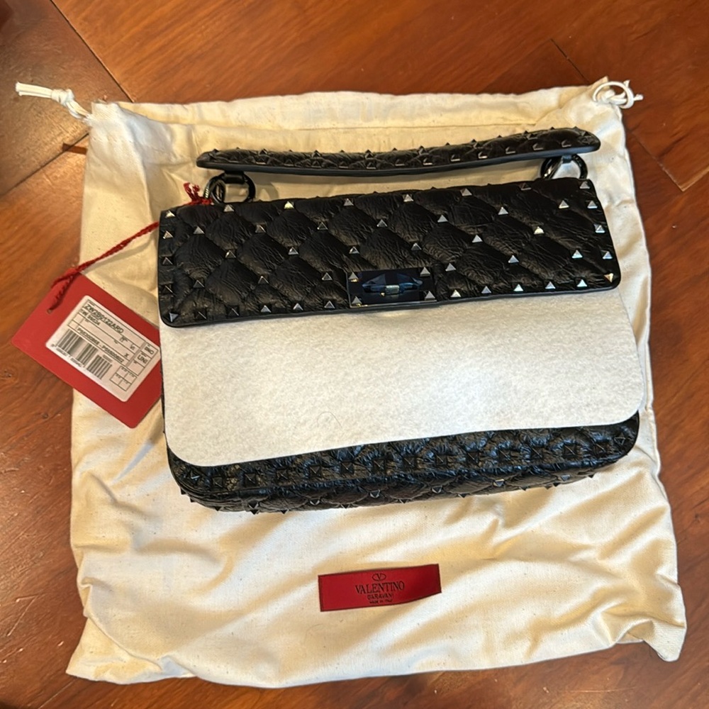 Valentino satchel,/Bag NEVER USED